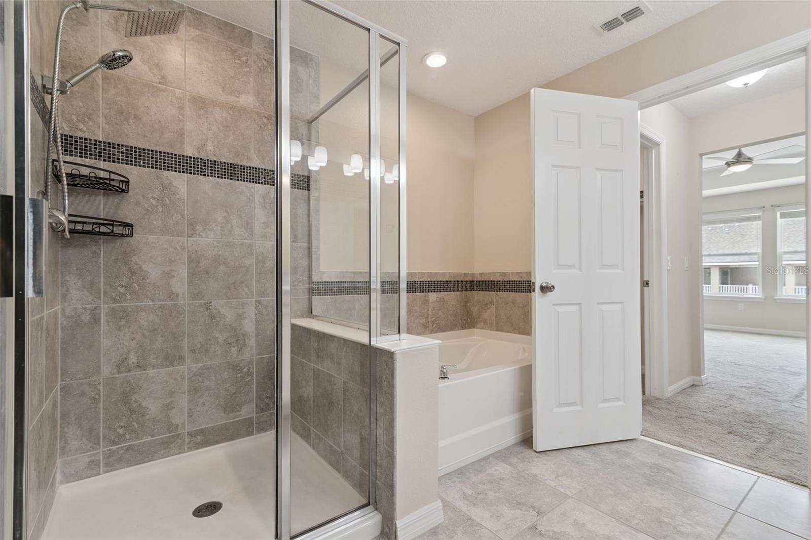 Image 15 of 20 For 2200 Garden Belle Drive