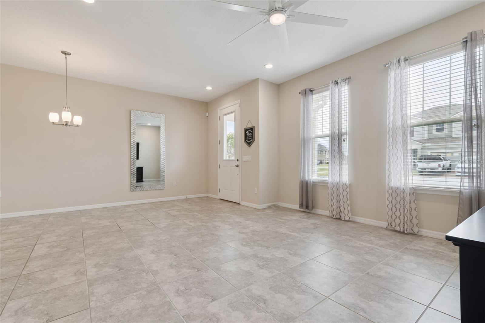 Image 5 of 20 For 2200 Garden Belle Drive