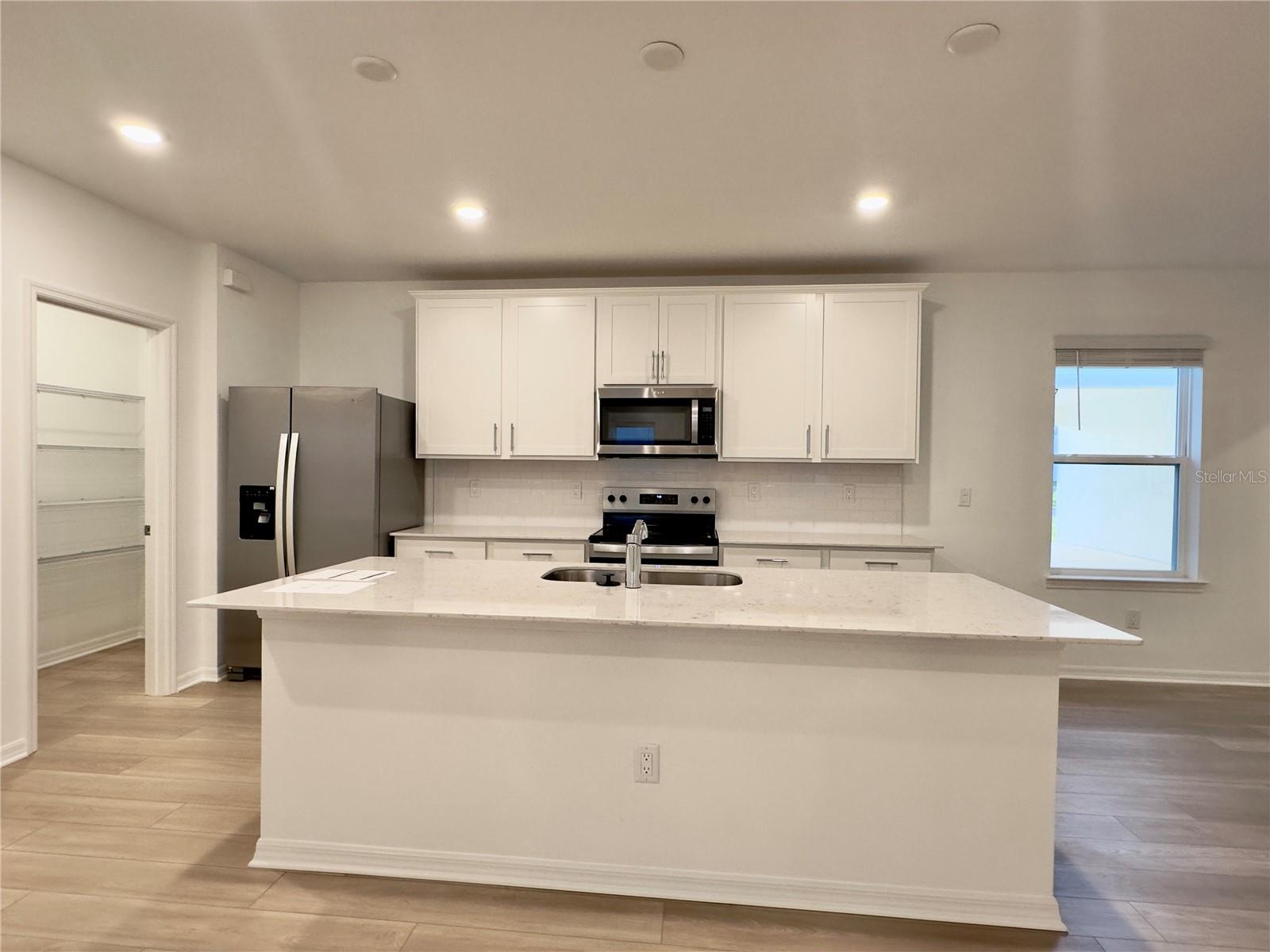 Image 18 of 42 For 4685 Sunny Citrus Lane