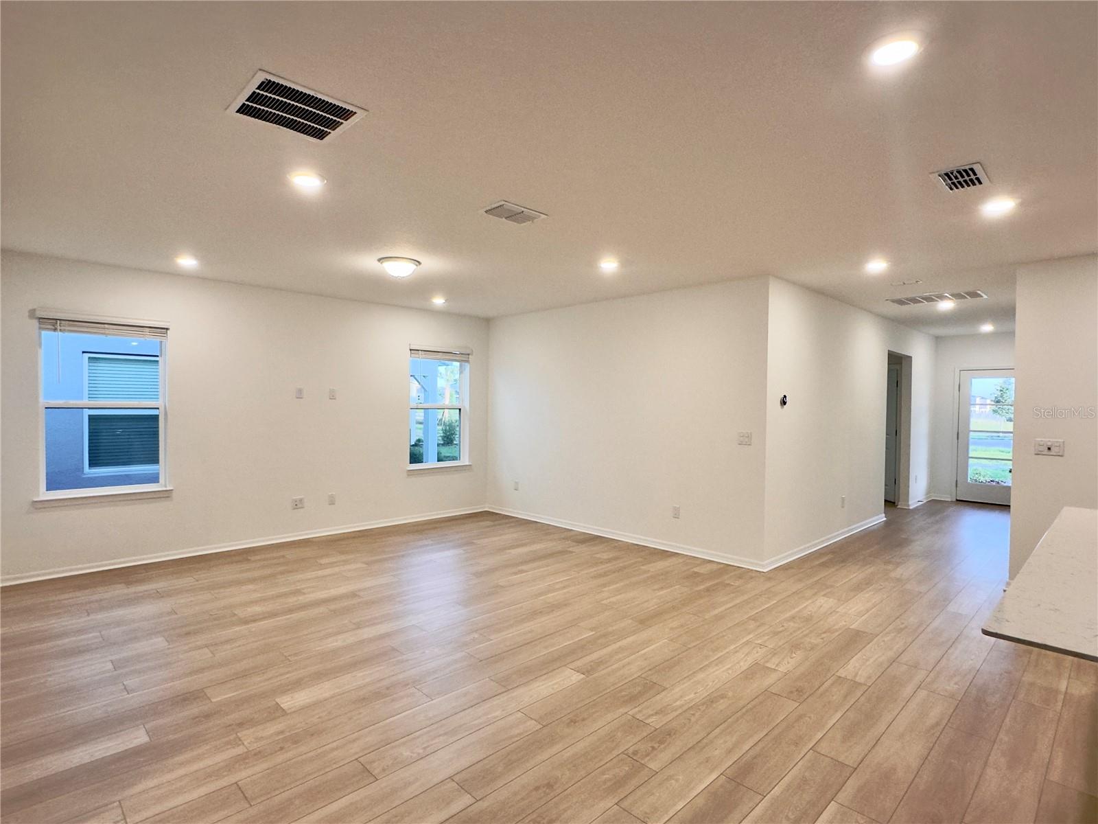 Image 25 of 42 For 4685 Sunny Citrus Lane