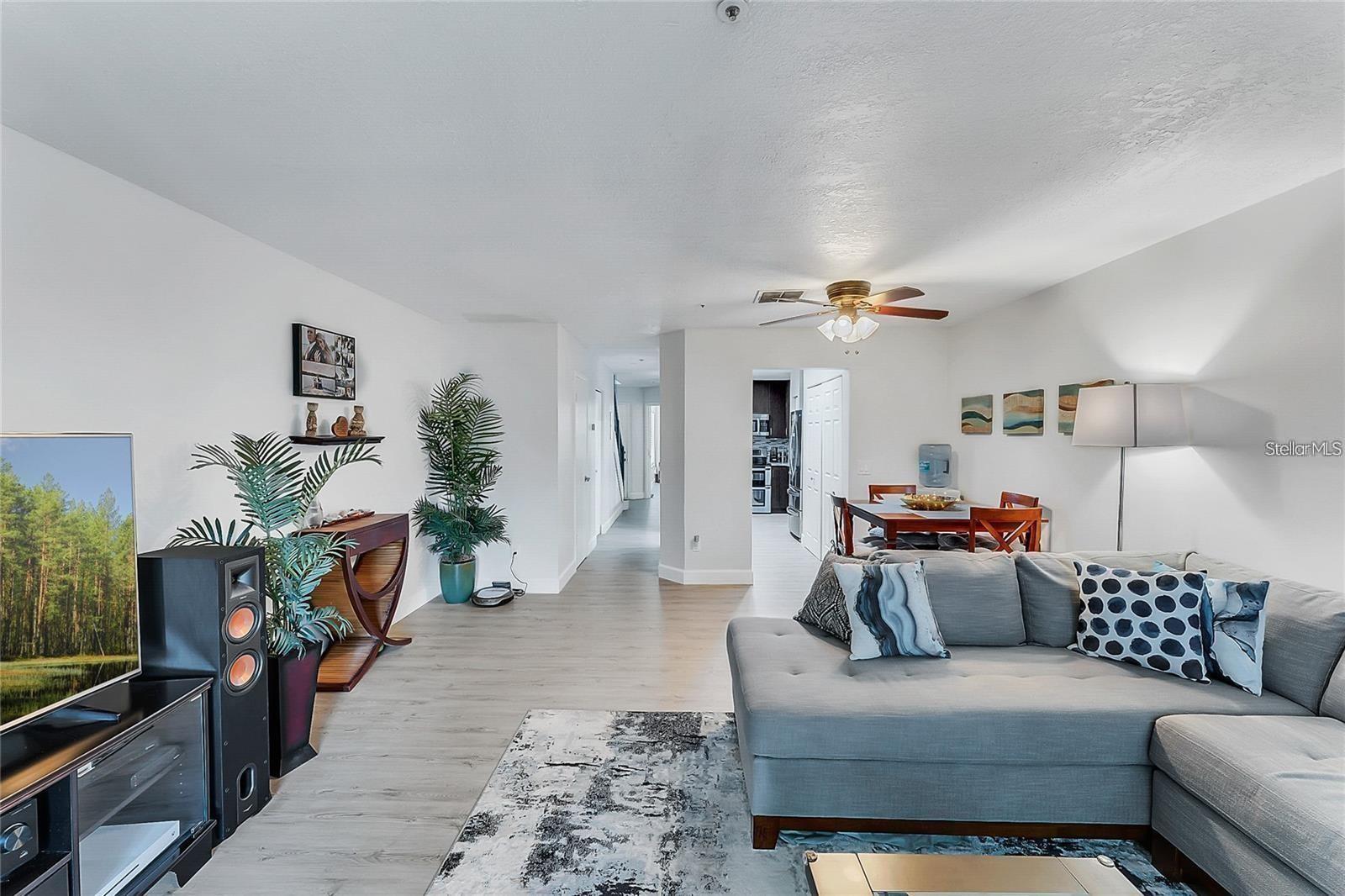 Image 13 of 18 For 563 Northbridge Drive