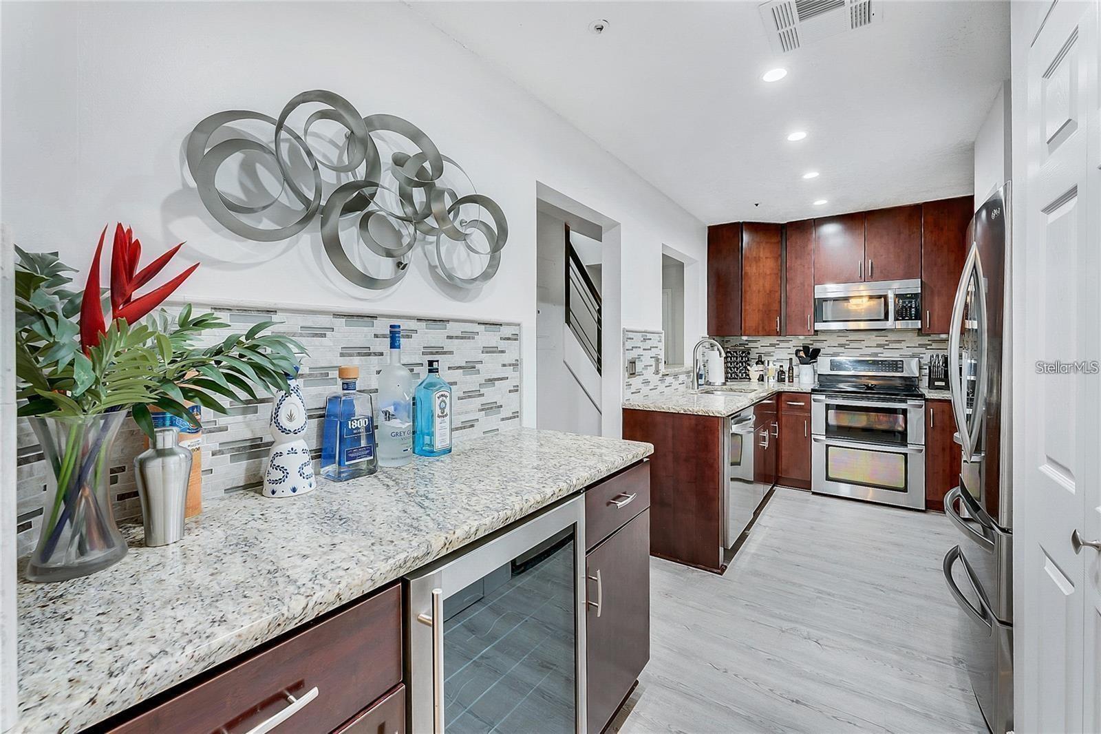 Image 5 of 18 For 563 Northbridge Drive