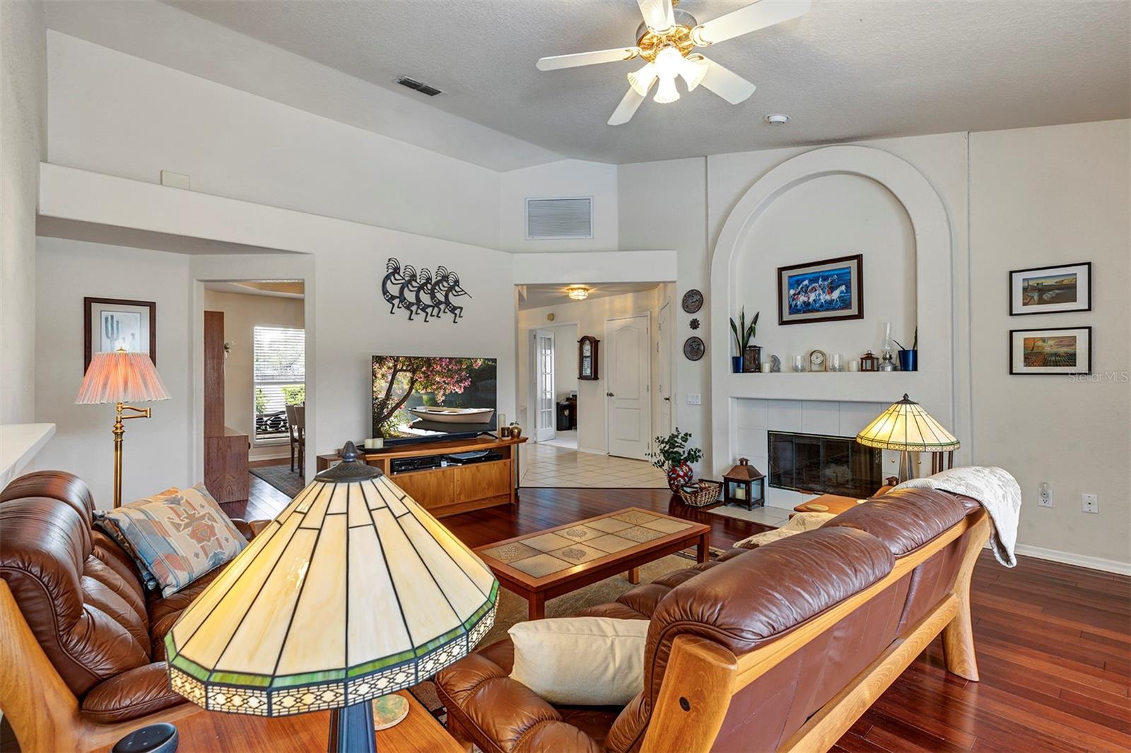 Image 22 of 57 For 3556 Amaca Circle