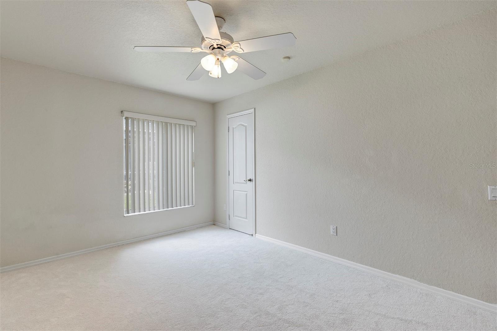 Image 32 of 57 For 3556 Amaca Circle