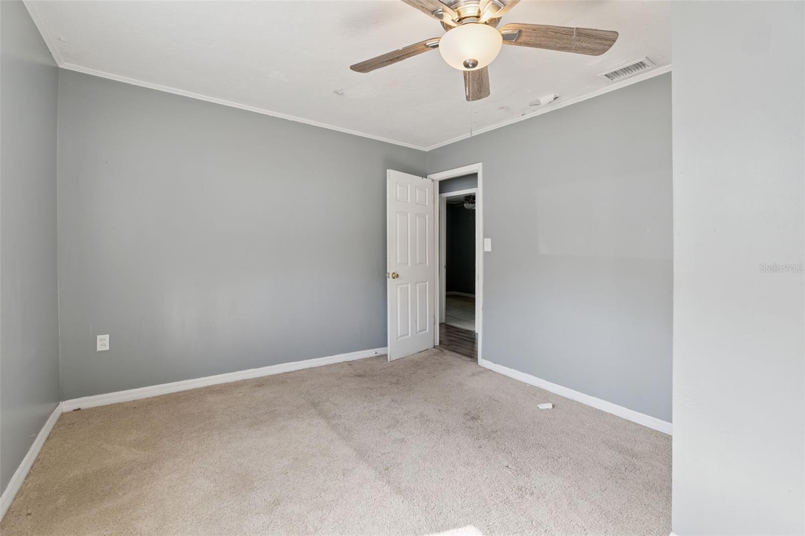 Image 10 of 18 For 3947 Grove Street S