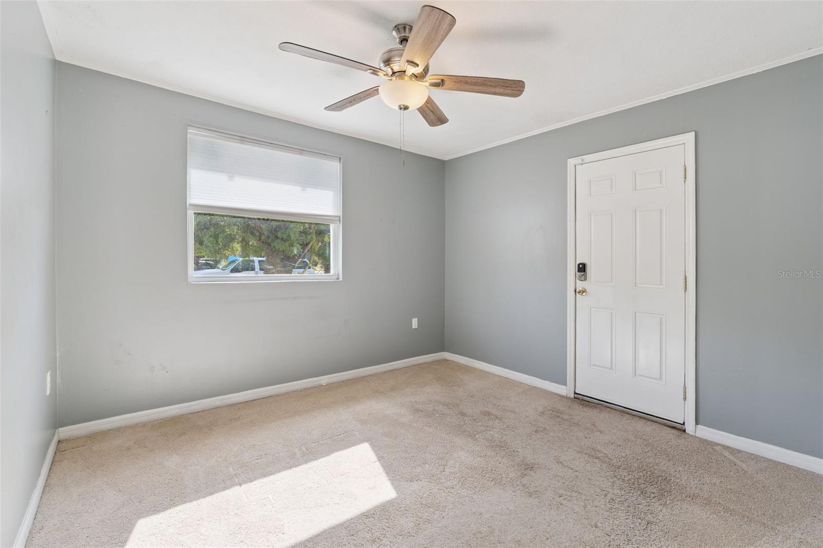 Image 11 of 18 For 3947 Grove Street S