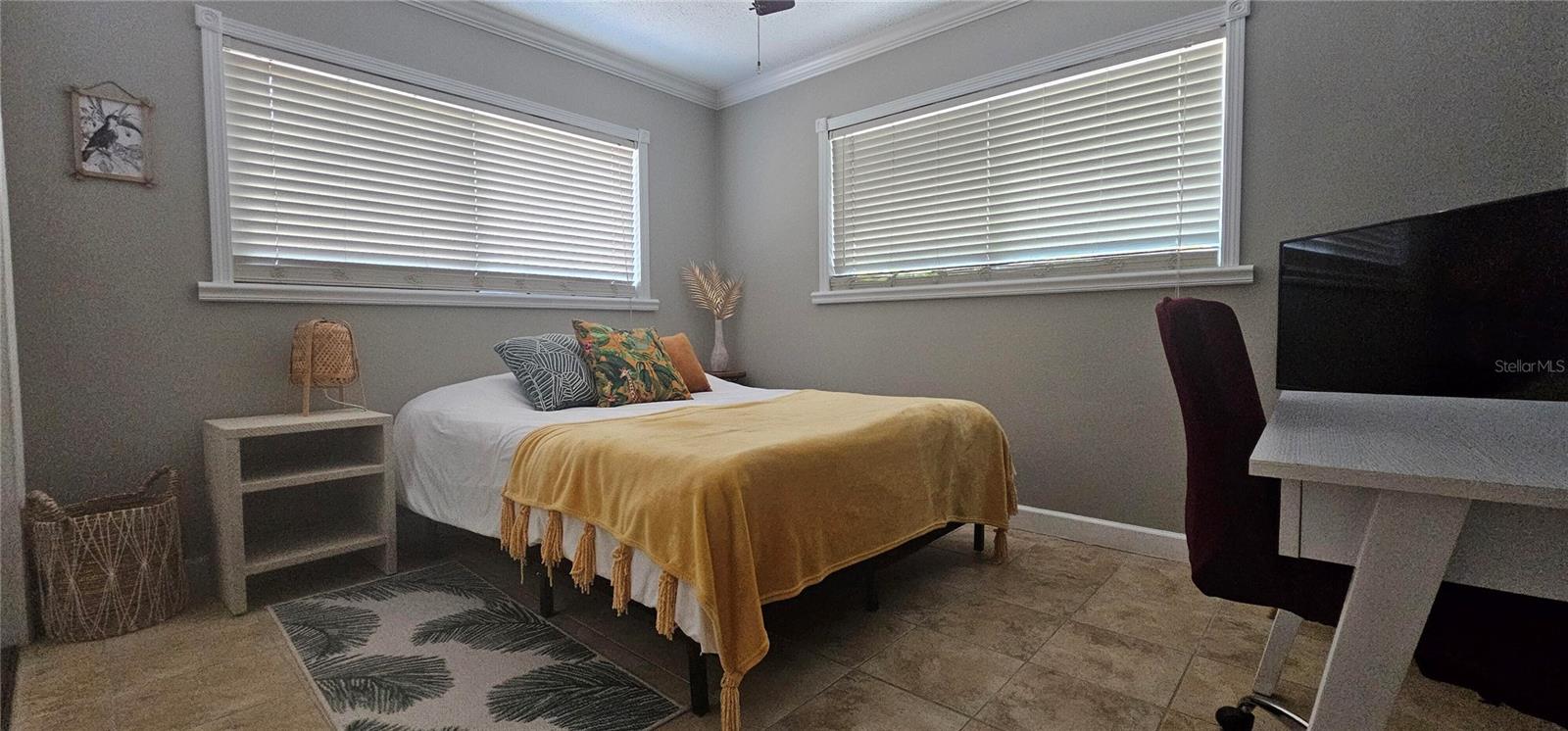 Listing photo id 19 for 6248 109th Avenue N