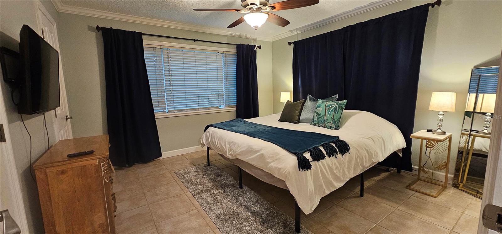 Listing photo id 21 for 6248 109th Avenue N