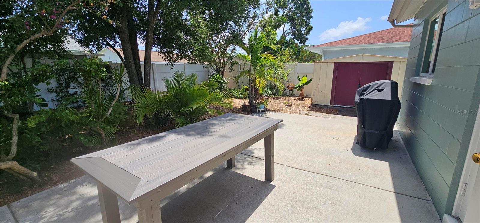 Listing photo id 6 for 6248 109th Avenue N