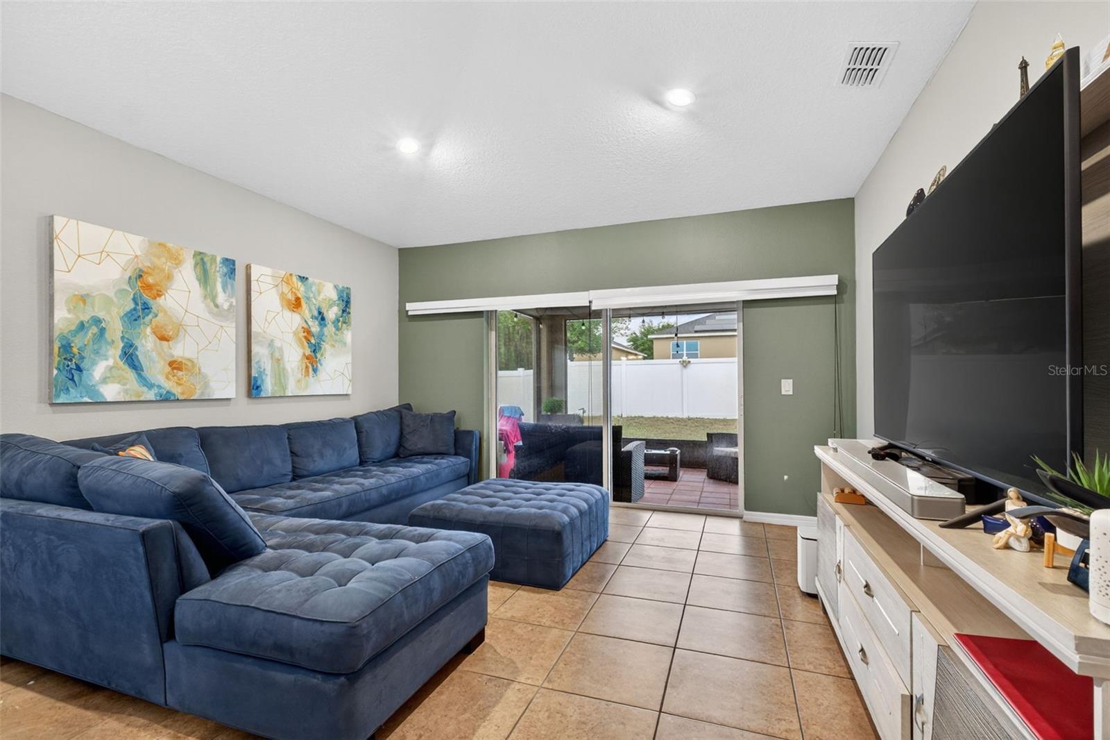 Image 19 of 61 For 442 Kestrel Drive