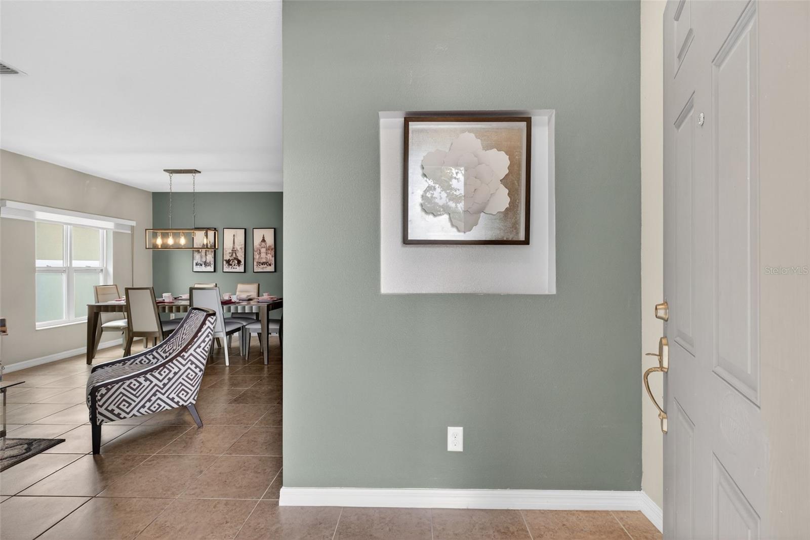 Image 2 of 61 For 442 Kestrel Drive