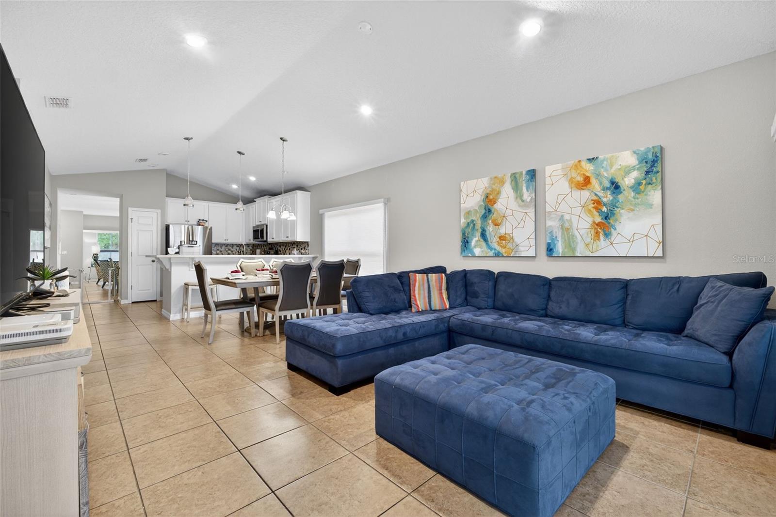 Image 20 of 61 For 442 Kestrel Drive