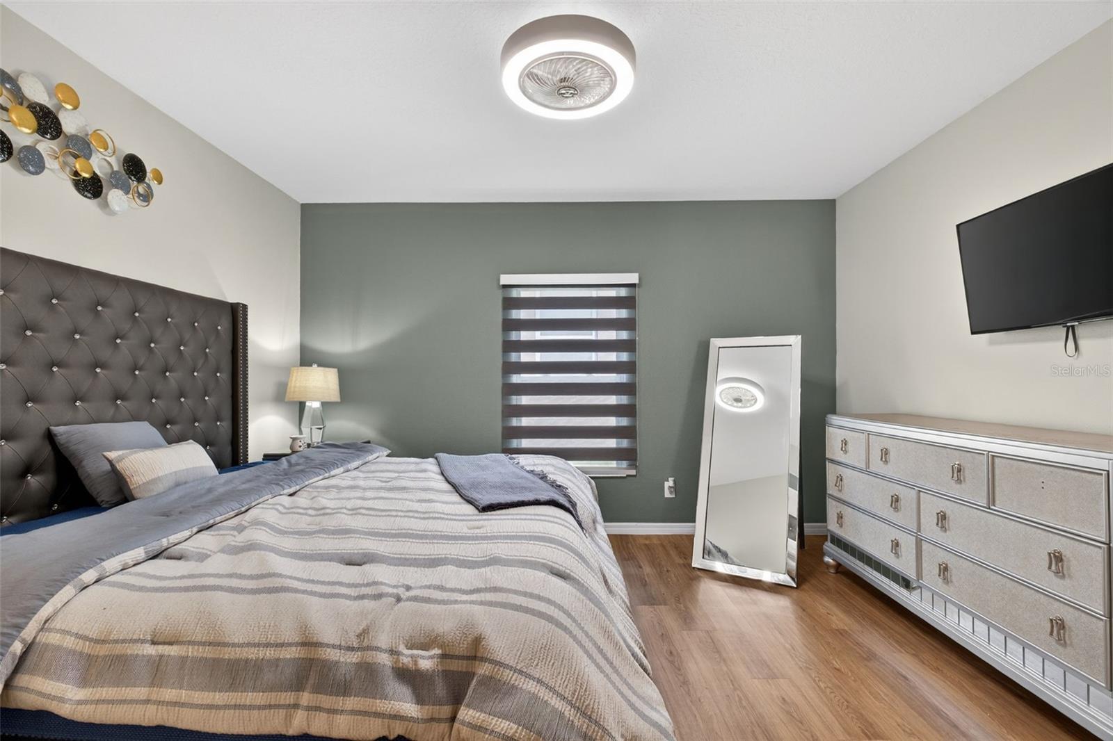 Image 23 of 61 For 442 Kestrel Drive