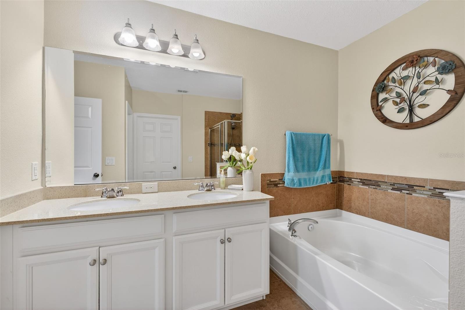 Image 26 of 61 For 442 Kestrel Drive