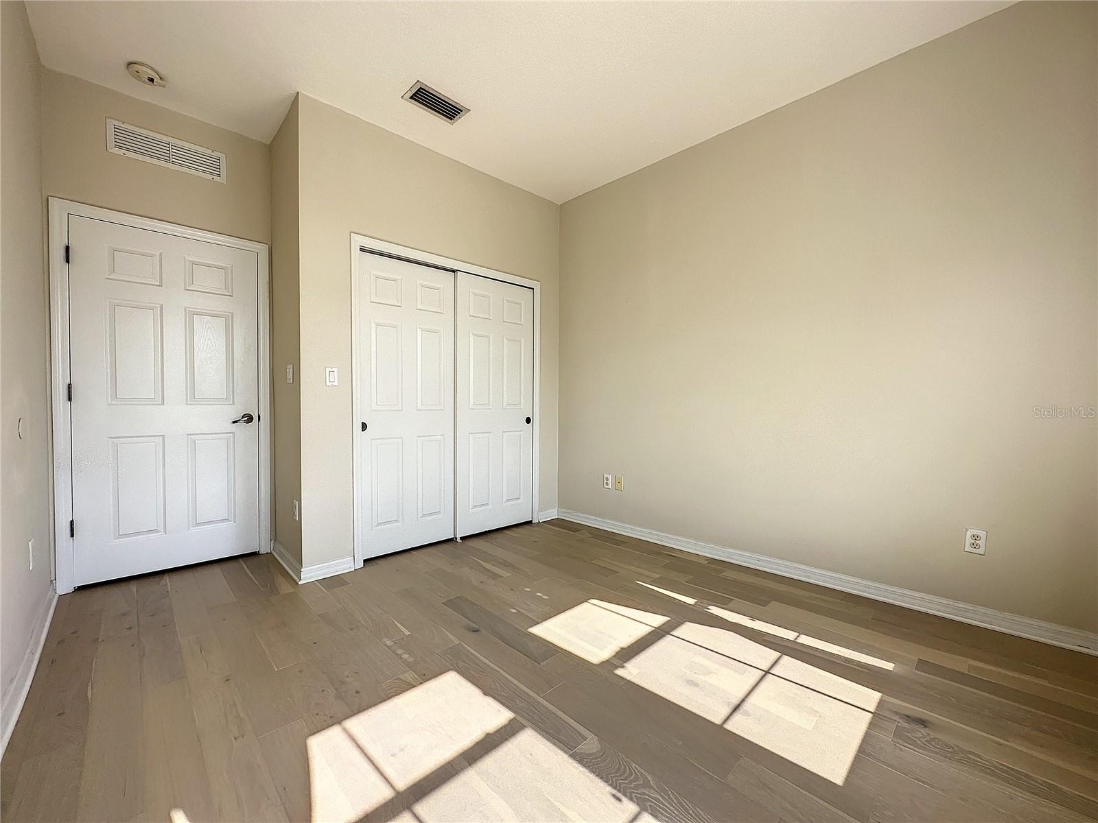 Image 17 of 28 For 11564 Mizzon Drive 304