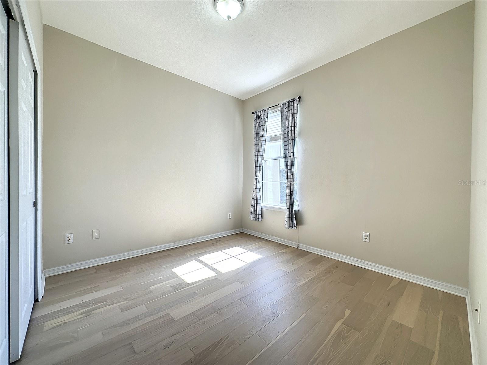 Image 19 of 28 For 11564 Mizzon Drive 304