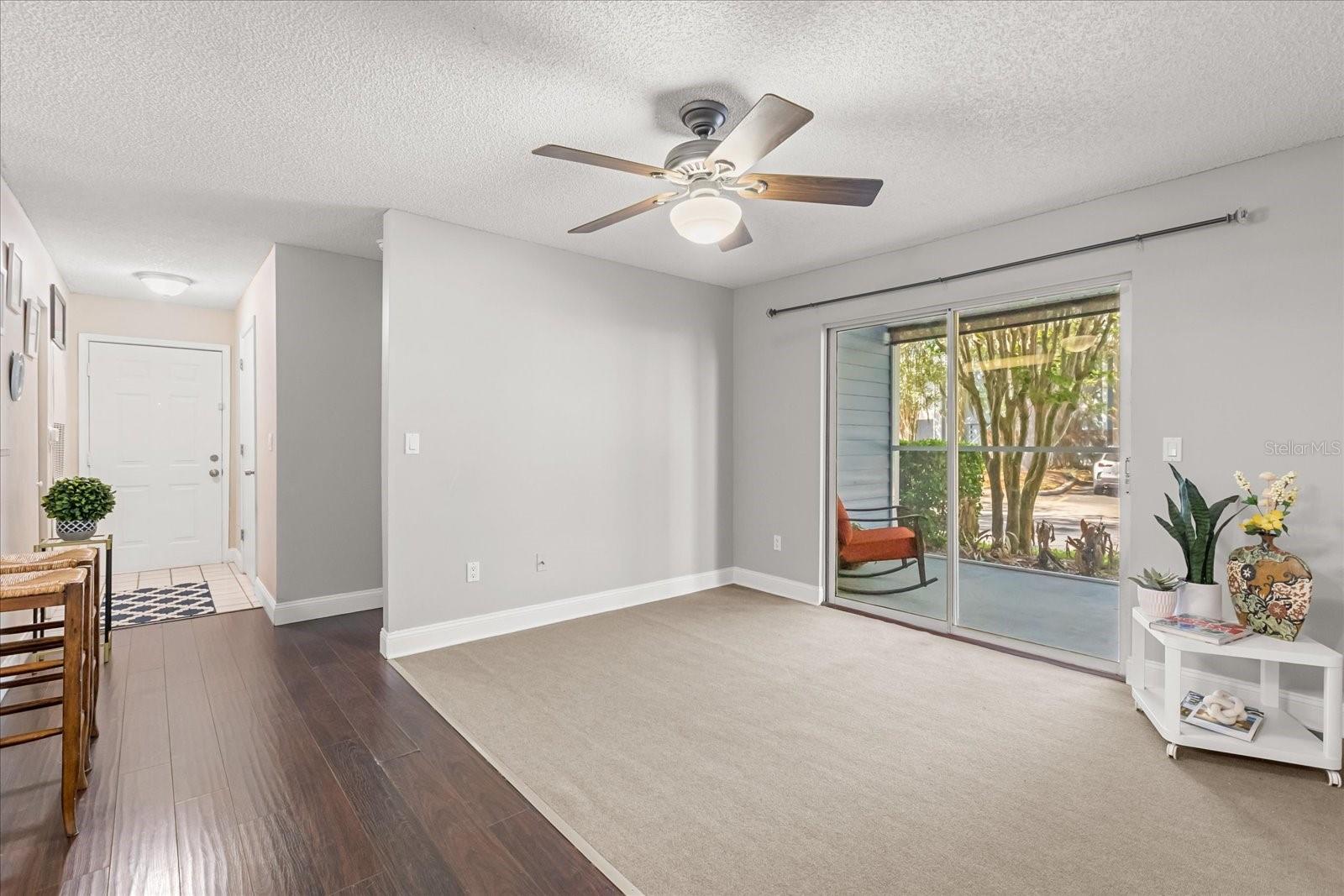 Image 10 of 41 For 2501 Grassy Point Drive 103