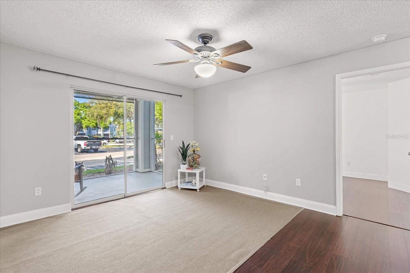 Image 12 of 41 For 2501 Grassy Point Drive 103