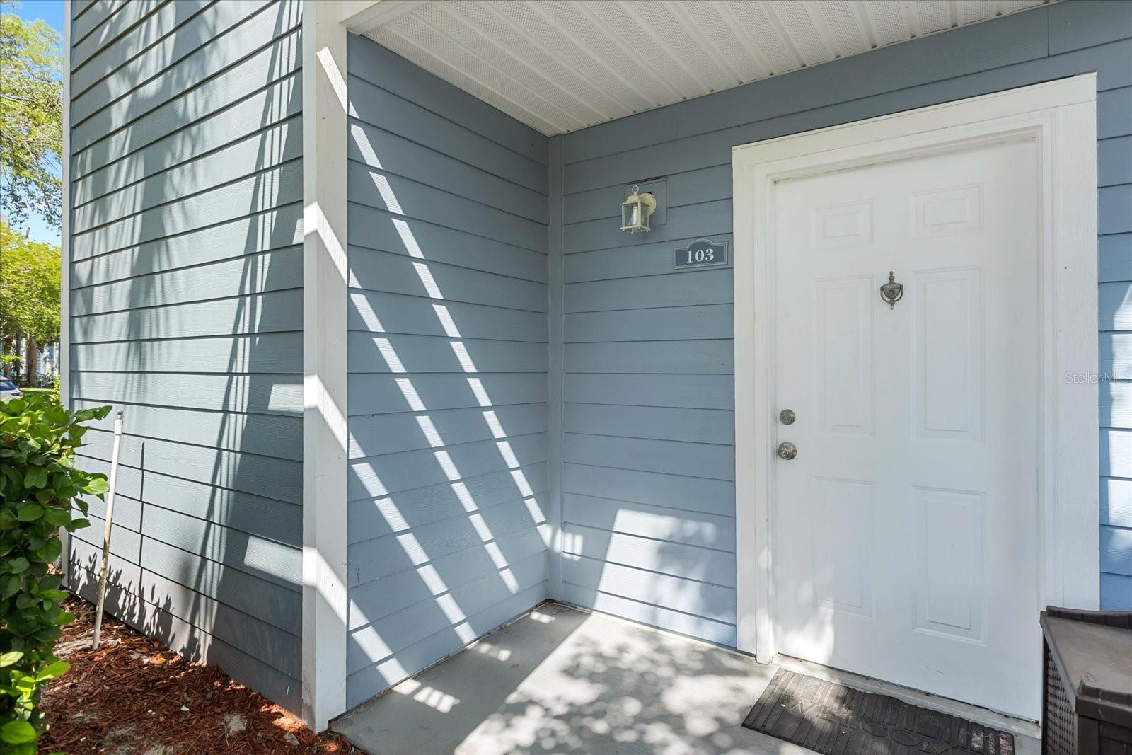 Image 6 of 41 For 2501 Grassy Point Drive 103