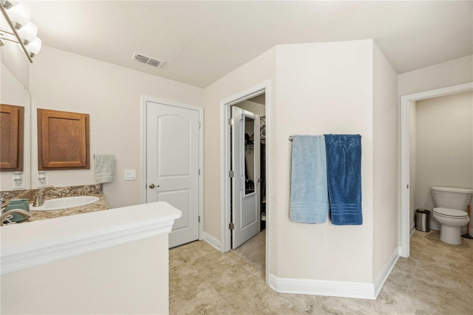 Image 37 of 48 For 613 Meadow Pointe Drive