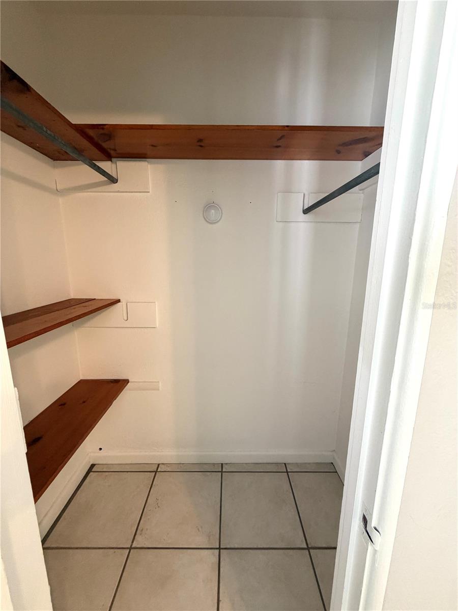 Image 10 of 21 For 1947 Summerfield Road