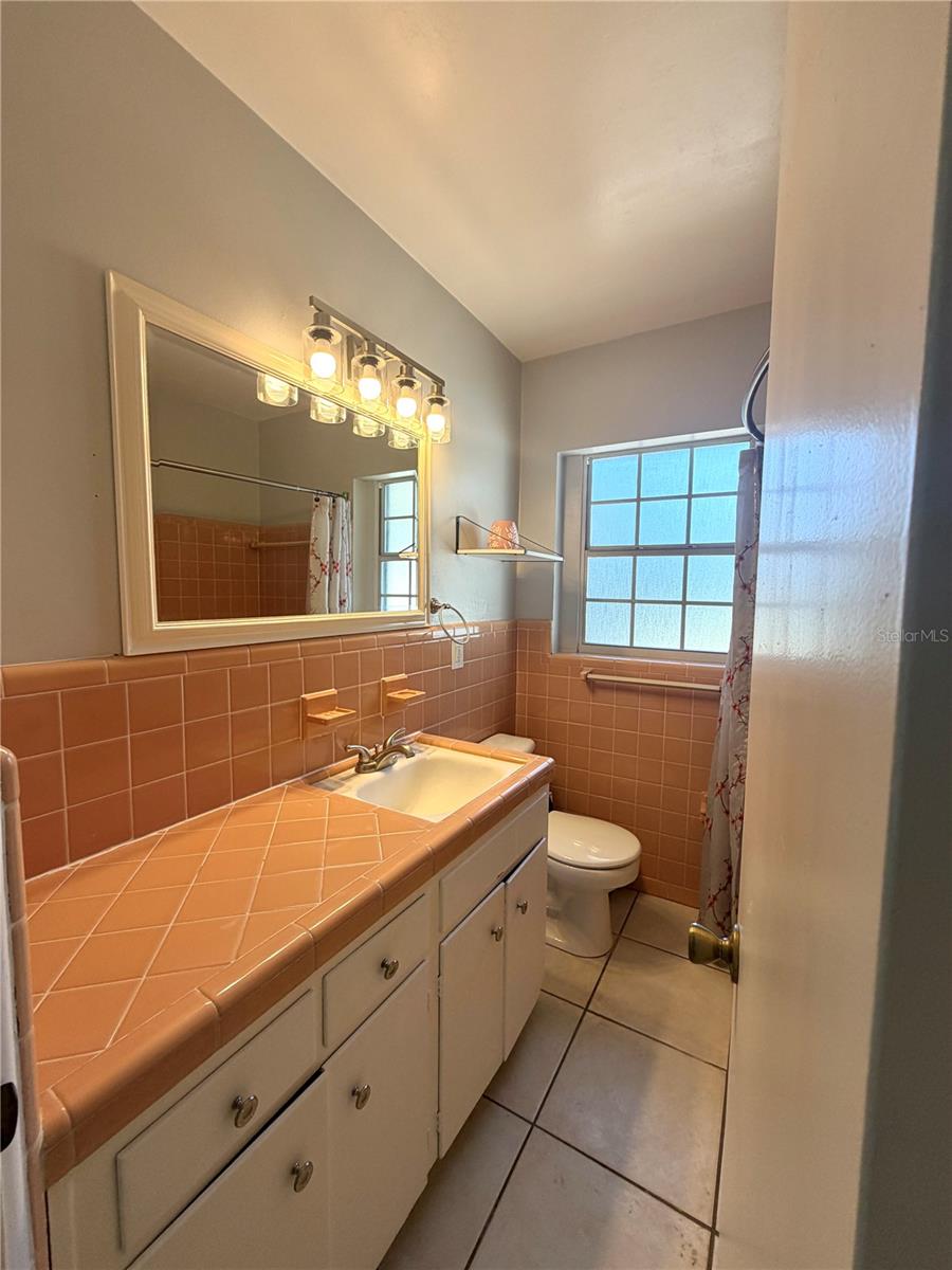 Image 13 of 21 For 1947 Summerfield Road