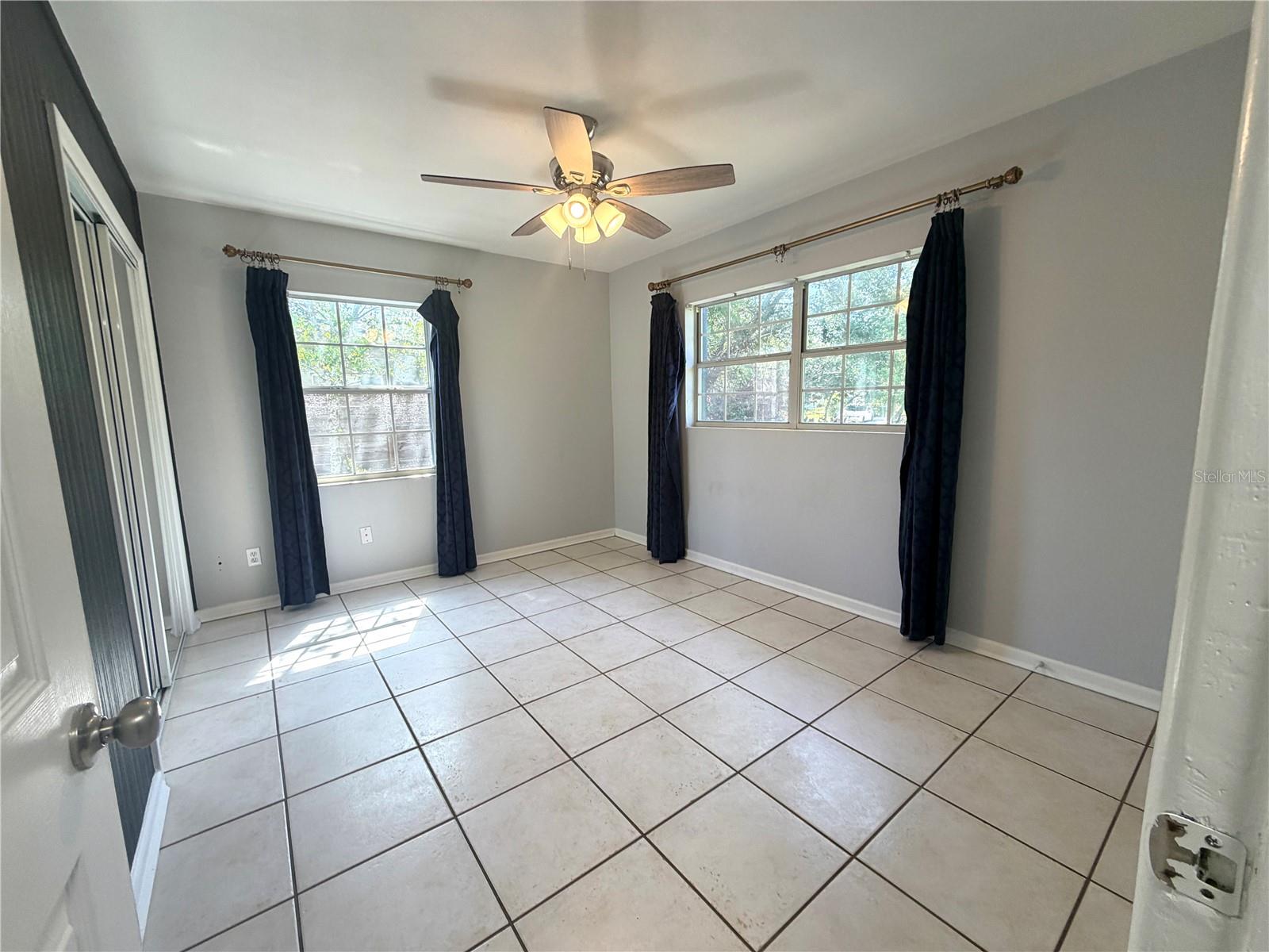 Image 14 of 21 For 1947 Summerfield Road