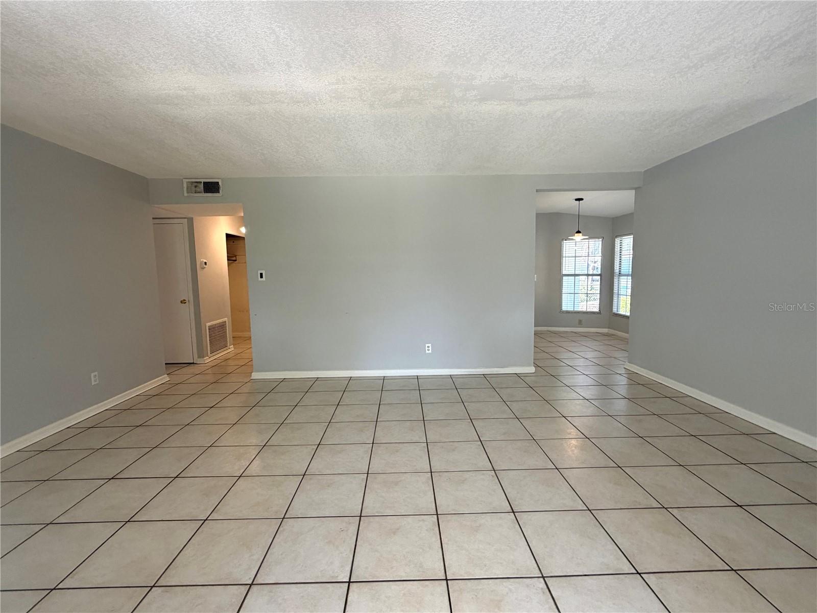 Image 5 of 21 For 1947 Summerfield Road