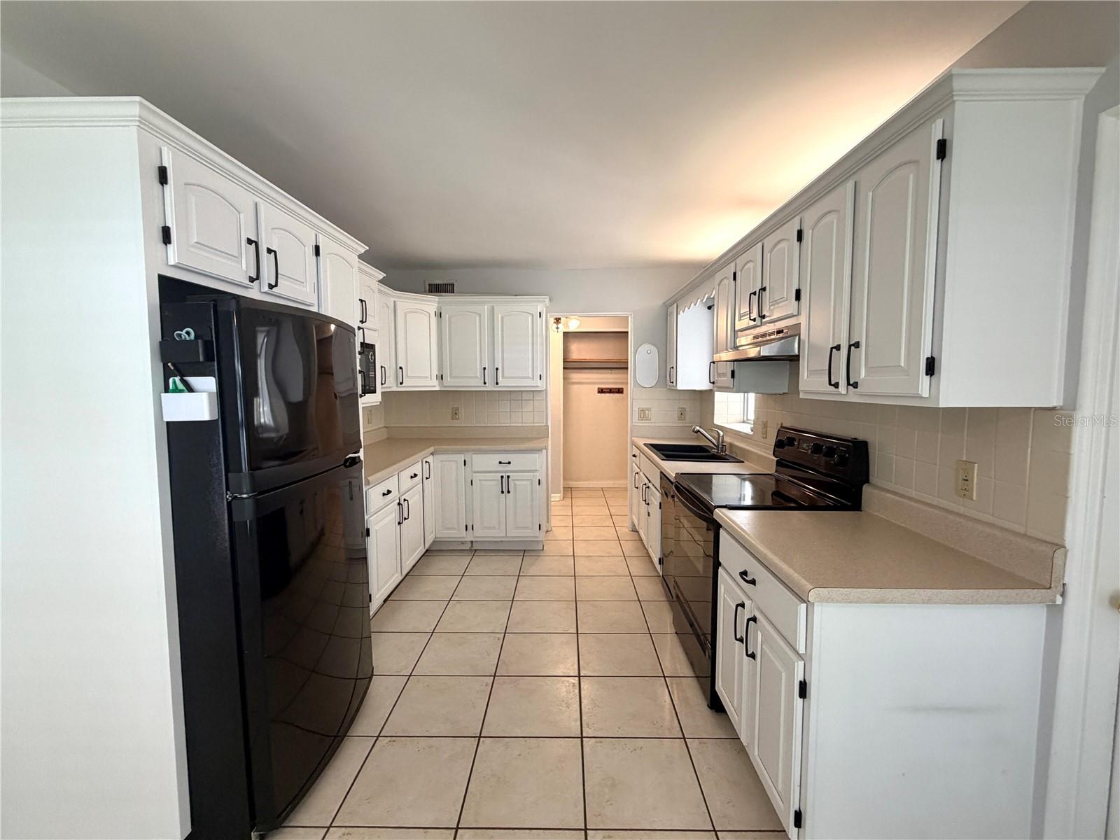 Image 6 of 21 For 1947 Summerfield Road