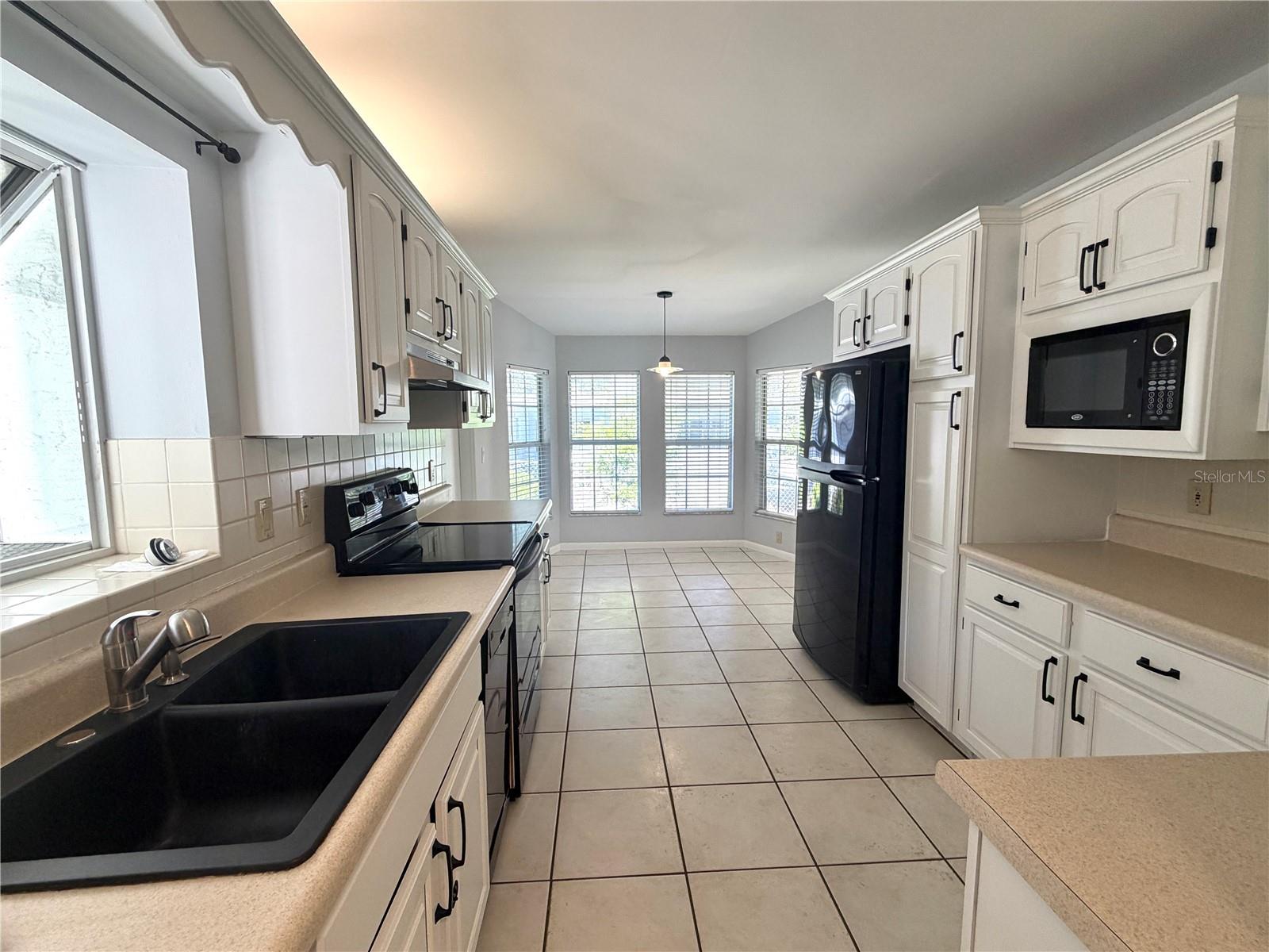 Image 7 of 21 For 1947 Summerfield Road