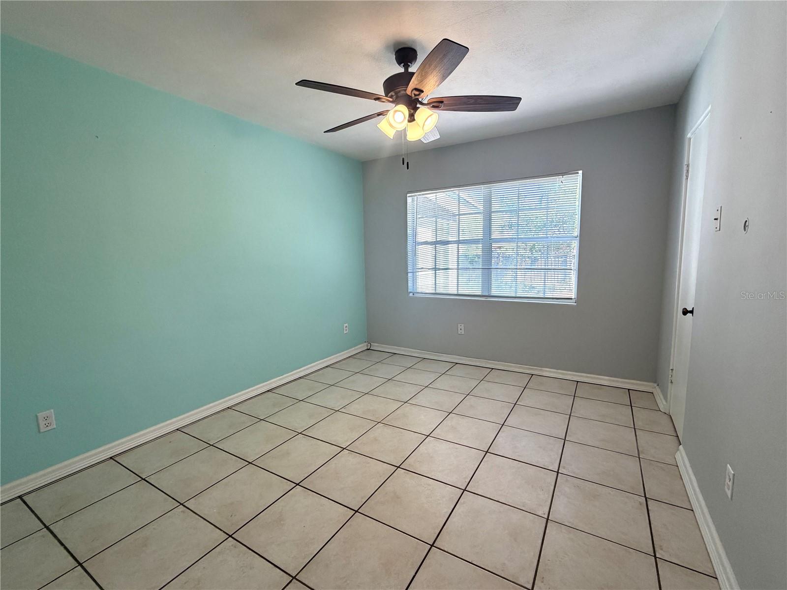 Image 9 of 21 For 1947 Summerfield Road