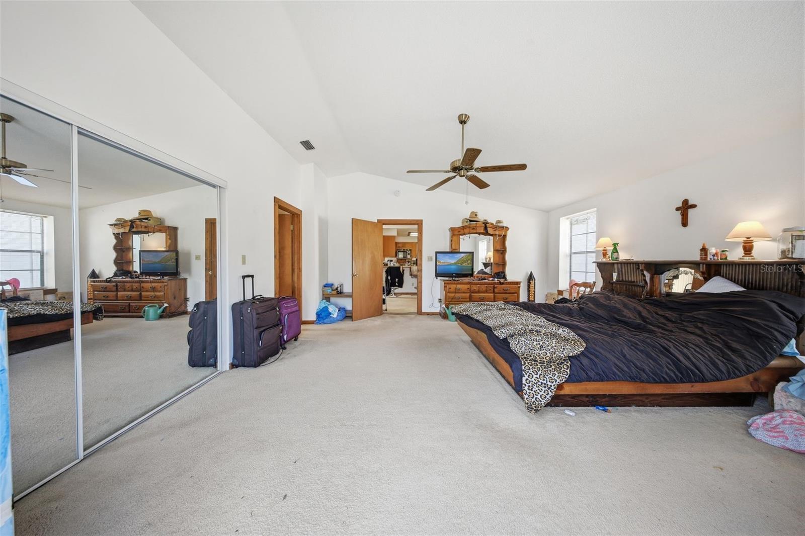 Image 15 of 50 For 4095 Pioneer Way