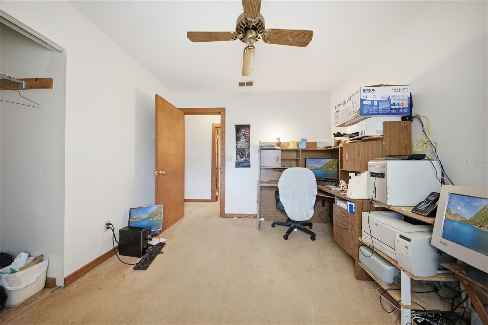 Image 24 of 50 For 4095 Pioneer Way