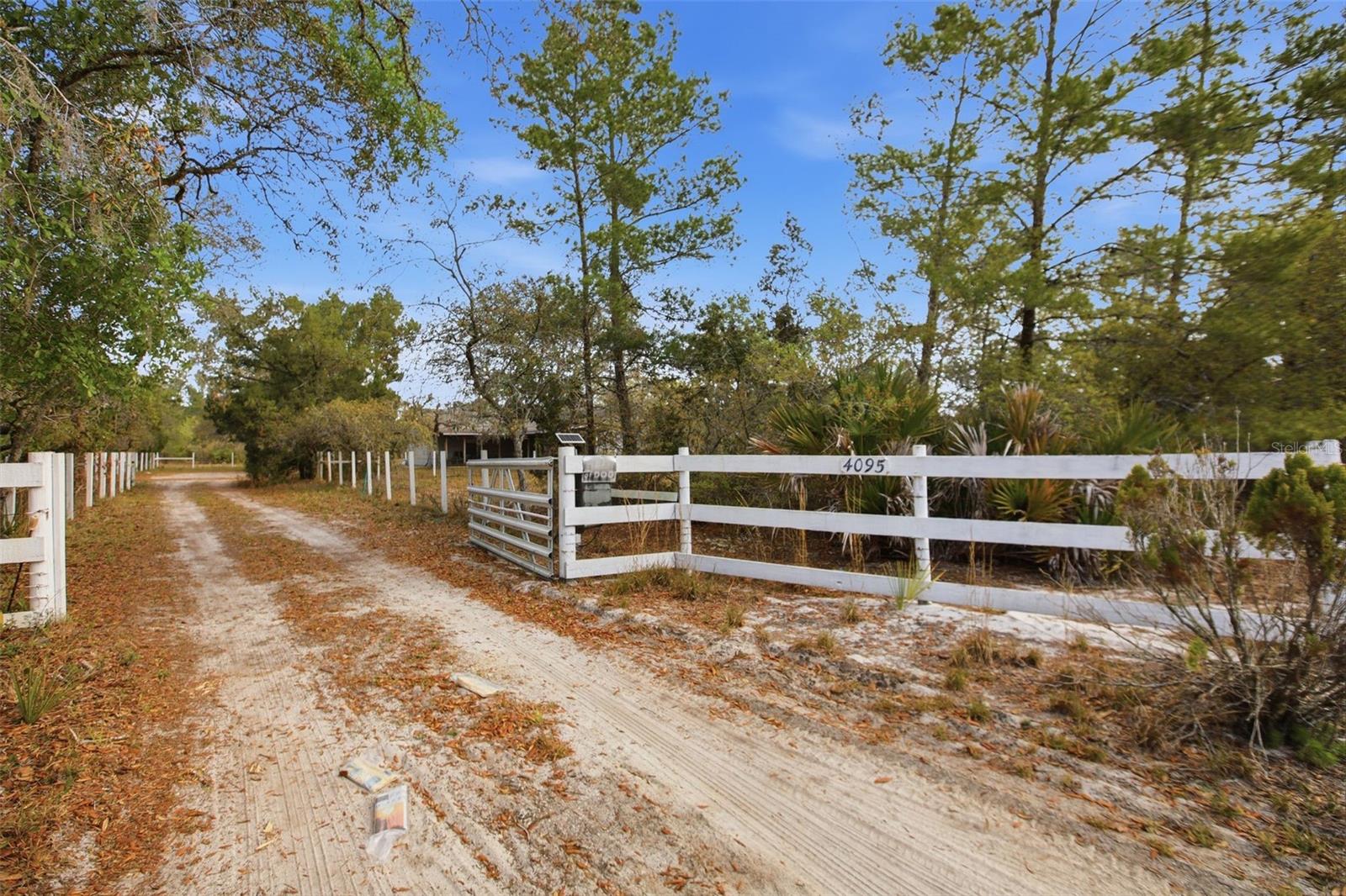 Image 38 of 50 For 4095 Pioneer Way