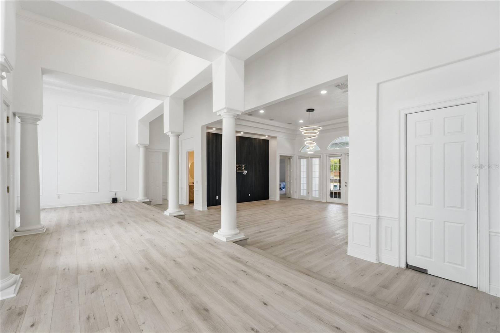 Image 10 of 32 For 6550 Cartmel Lane