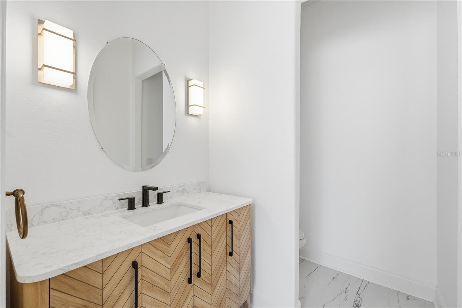 Image 11 of 32 For 6550 Cartmel Lane