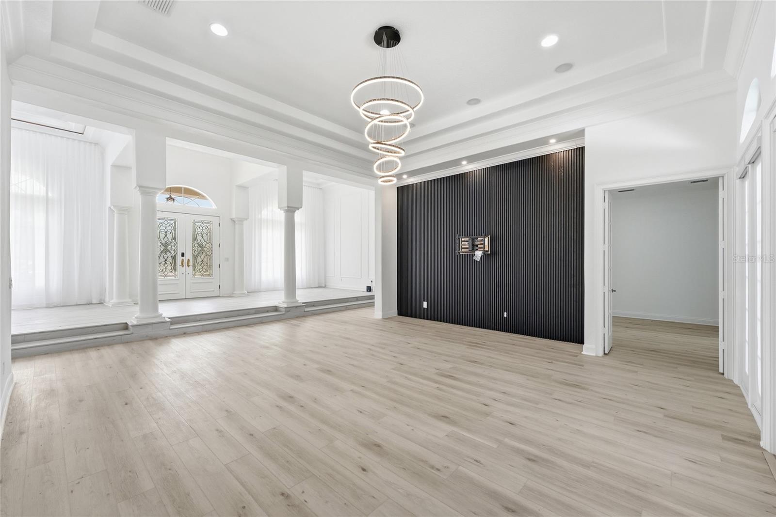 Image 7 of 32 For 6550 Cartmel Lane