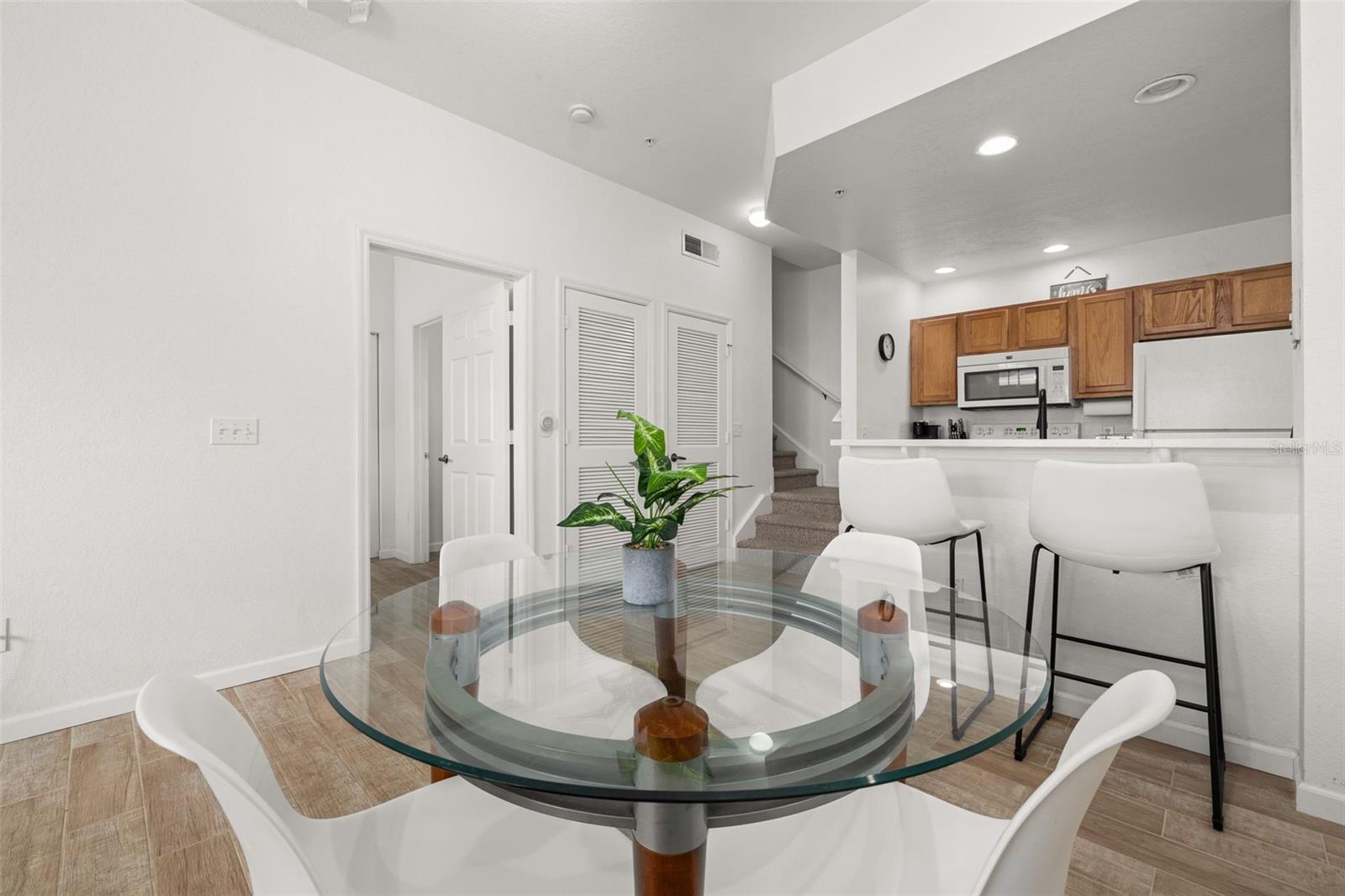 Image 16 of 68 For 2250 San Vital Drive 105