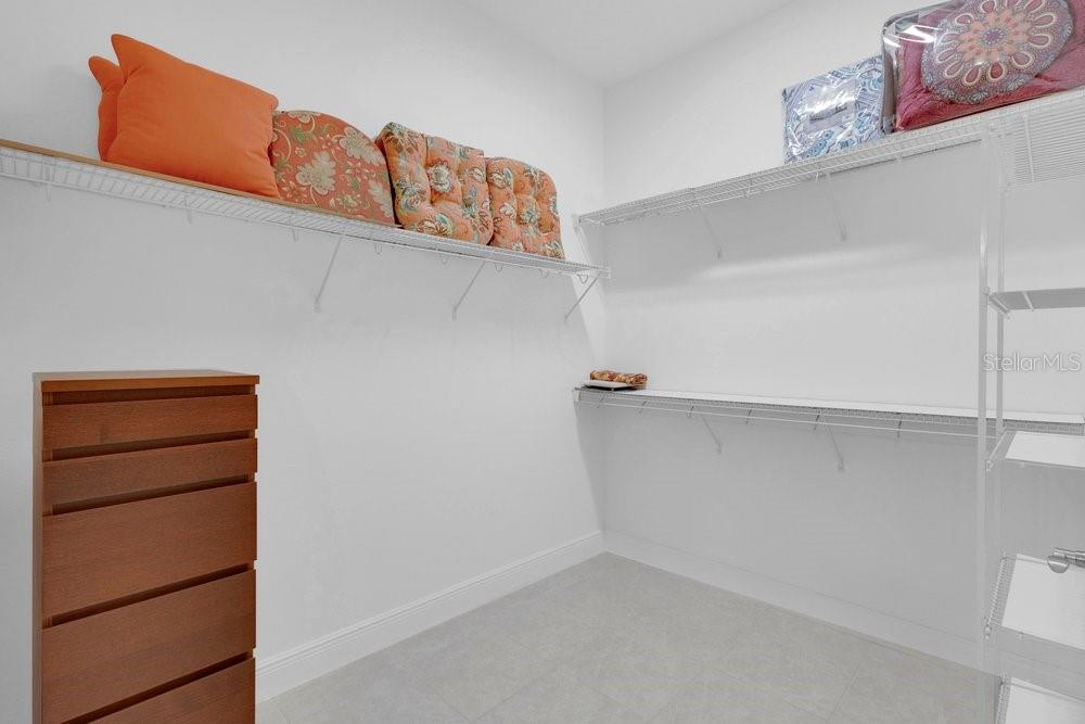 Image 12 of 38 For 2303 Datura Loop