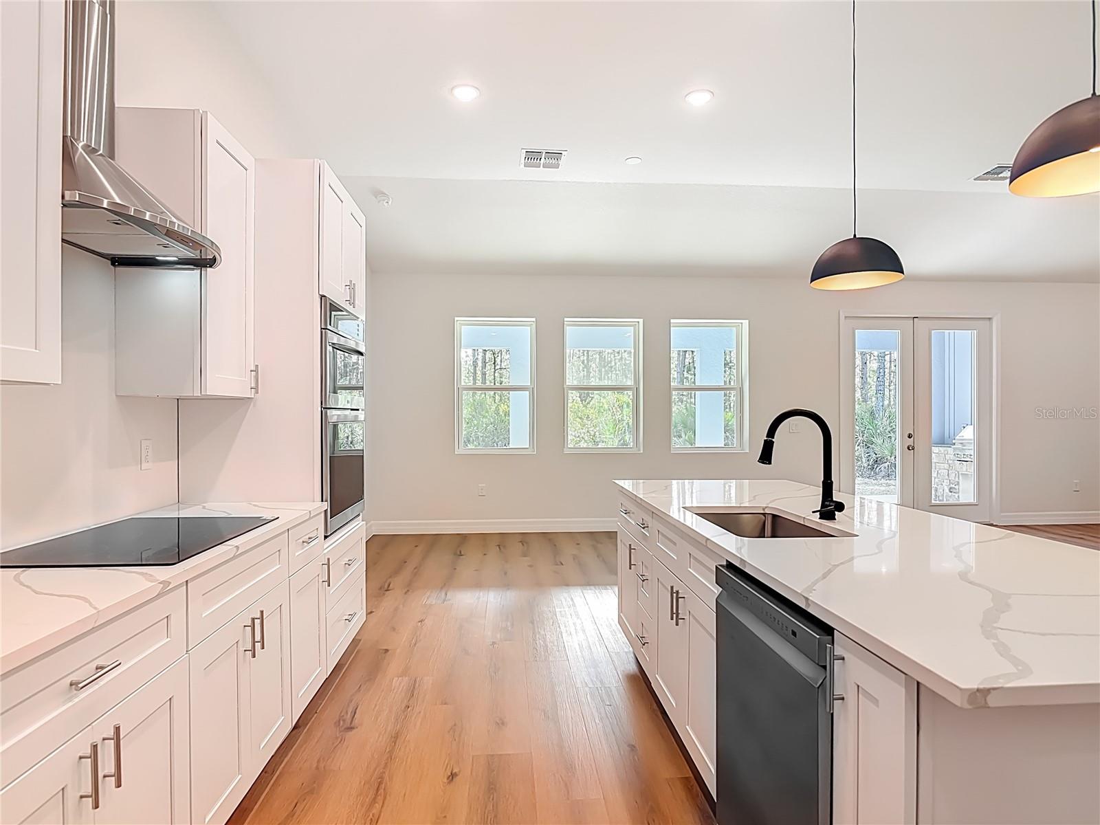 Image 11 of 58 For 30798 Apricot Avenue