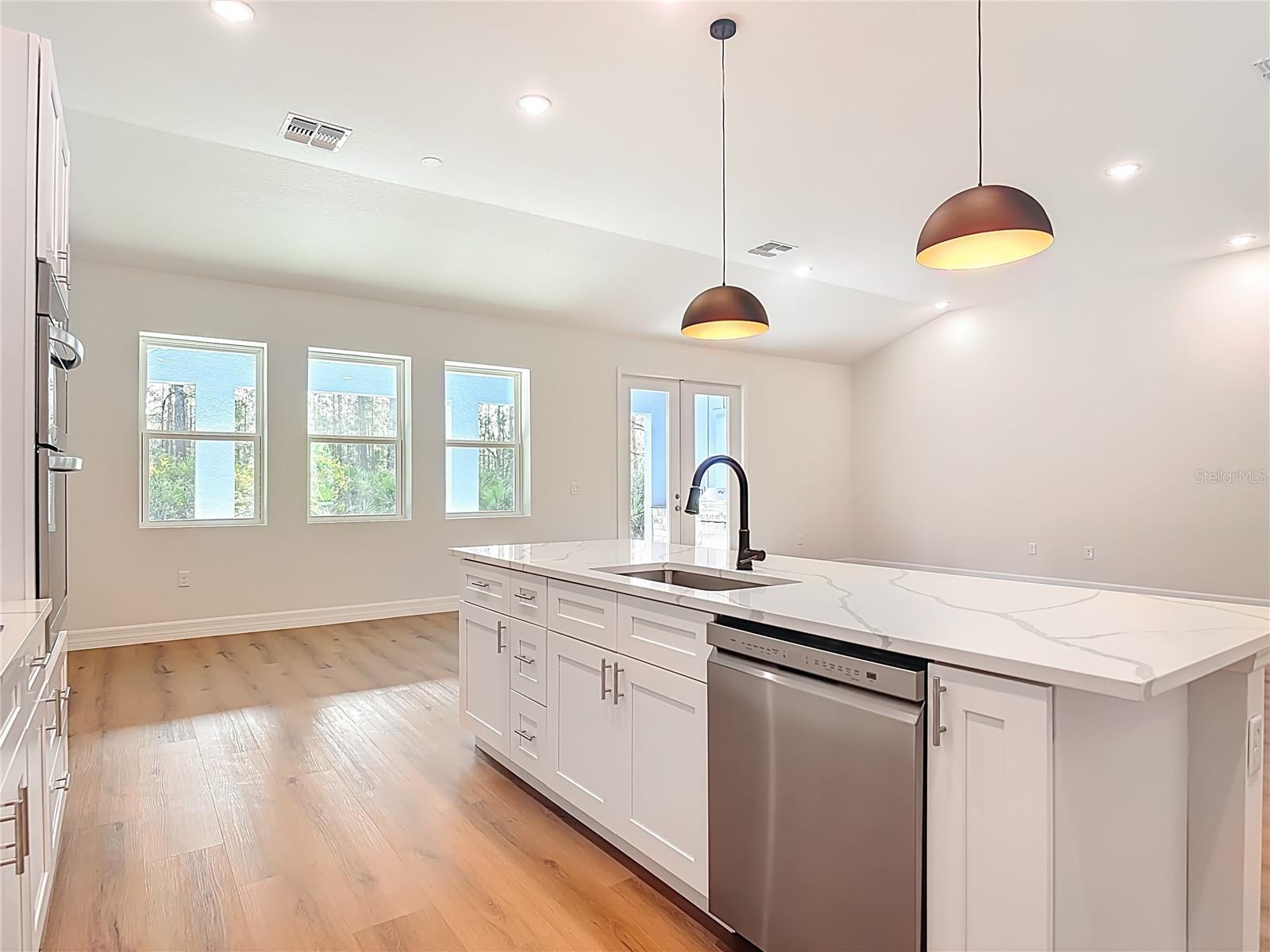 Image 12 of 58 For 30798 Apricot Avenue