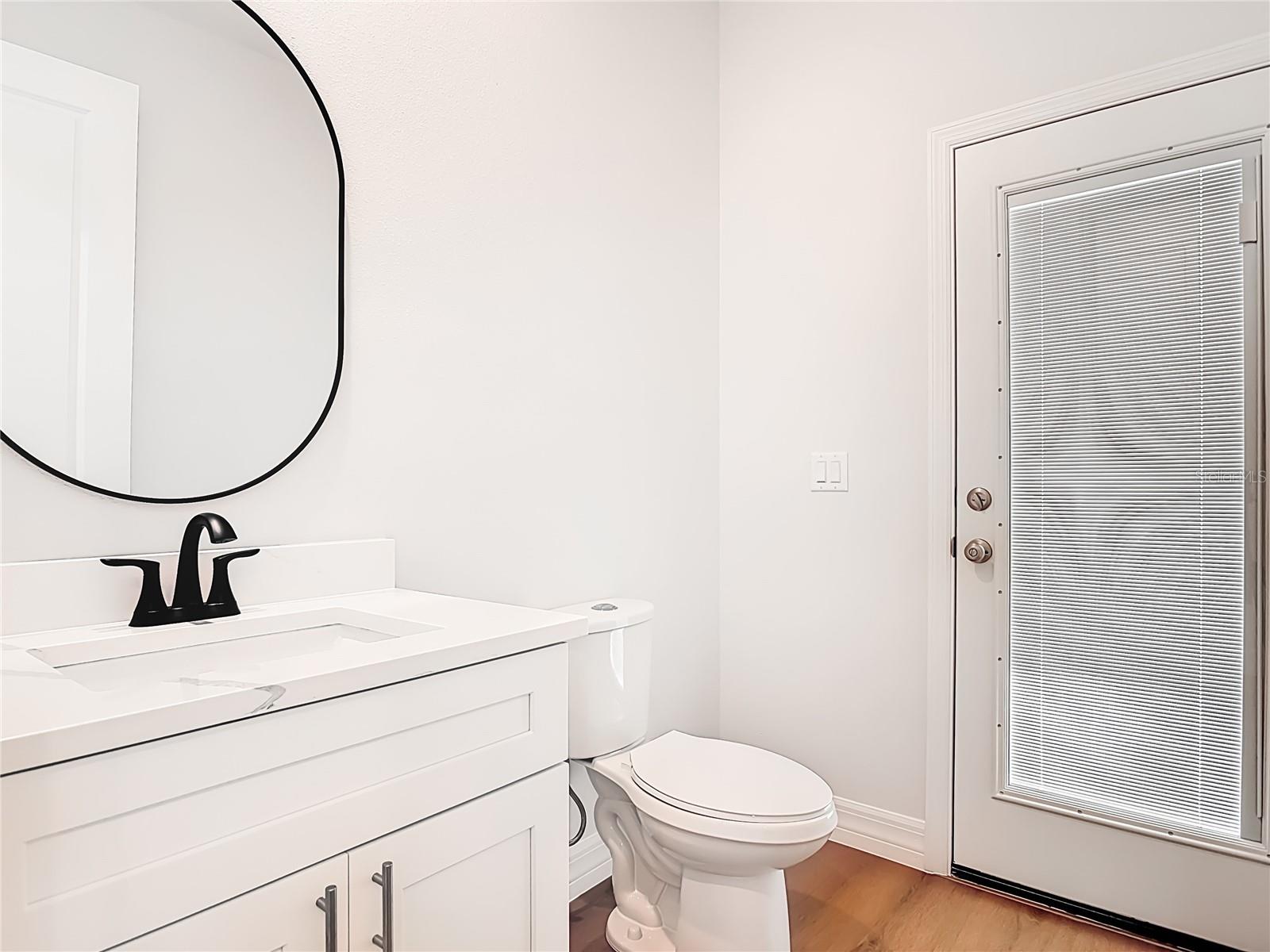 Image 22 of 58 For 30798 Apricot Avenue