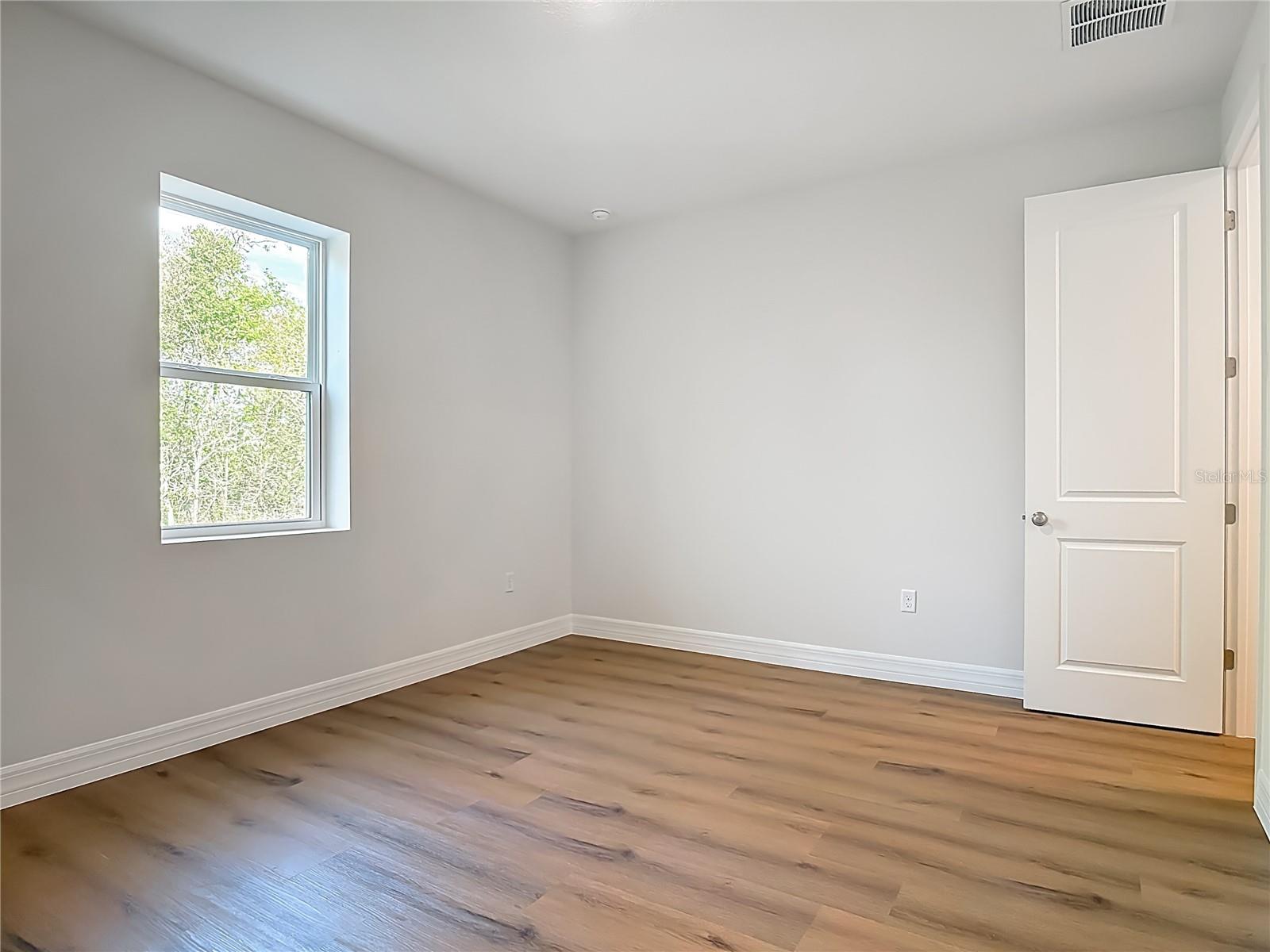 Image 30 of 58 For 30798 Apricot Avenue