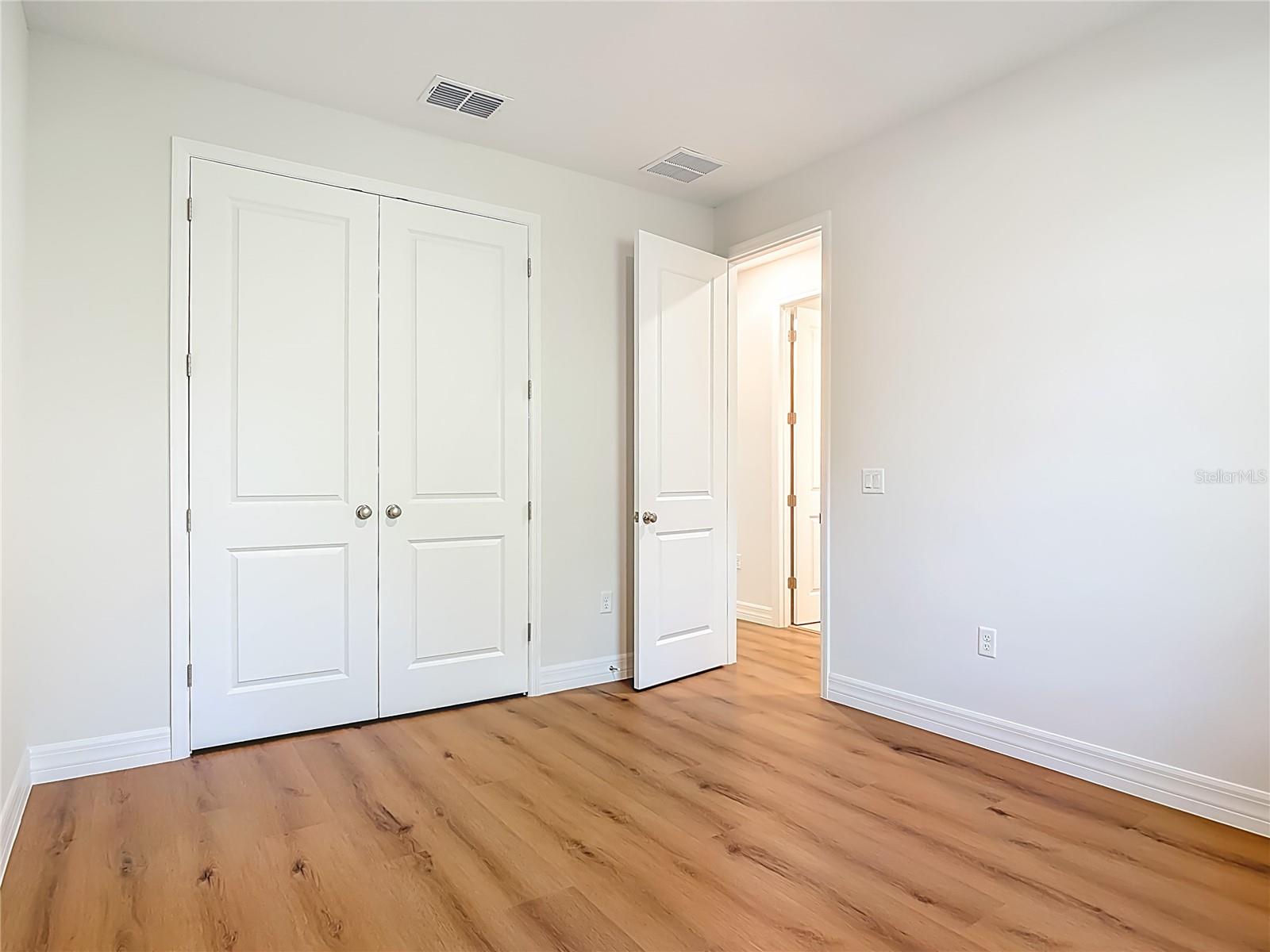 Image 33 of 58 For 30798 Apricot Avenue