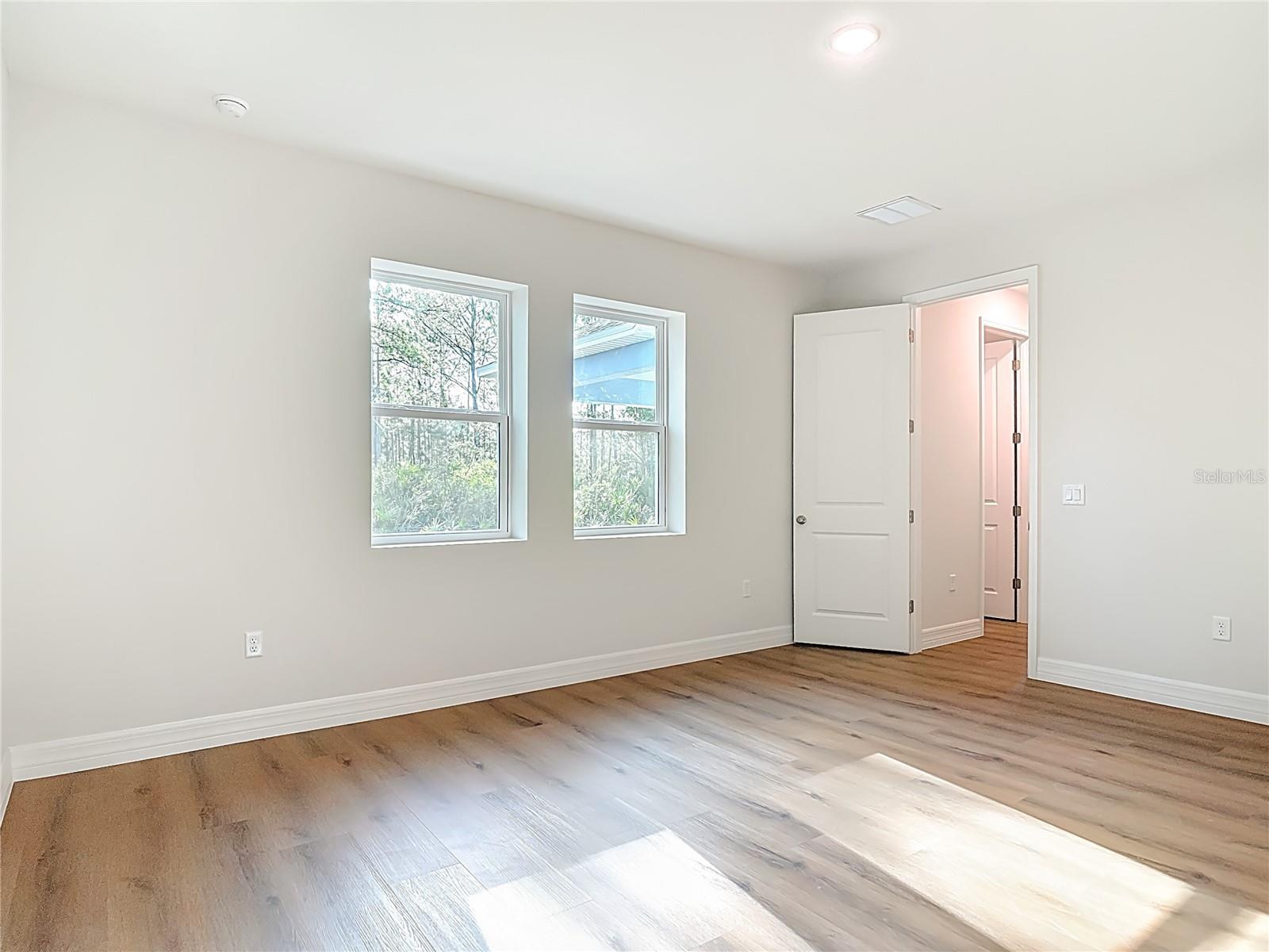 Image 39 of 58 For 30798 Apricot Avenue