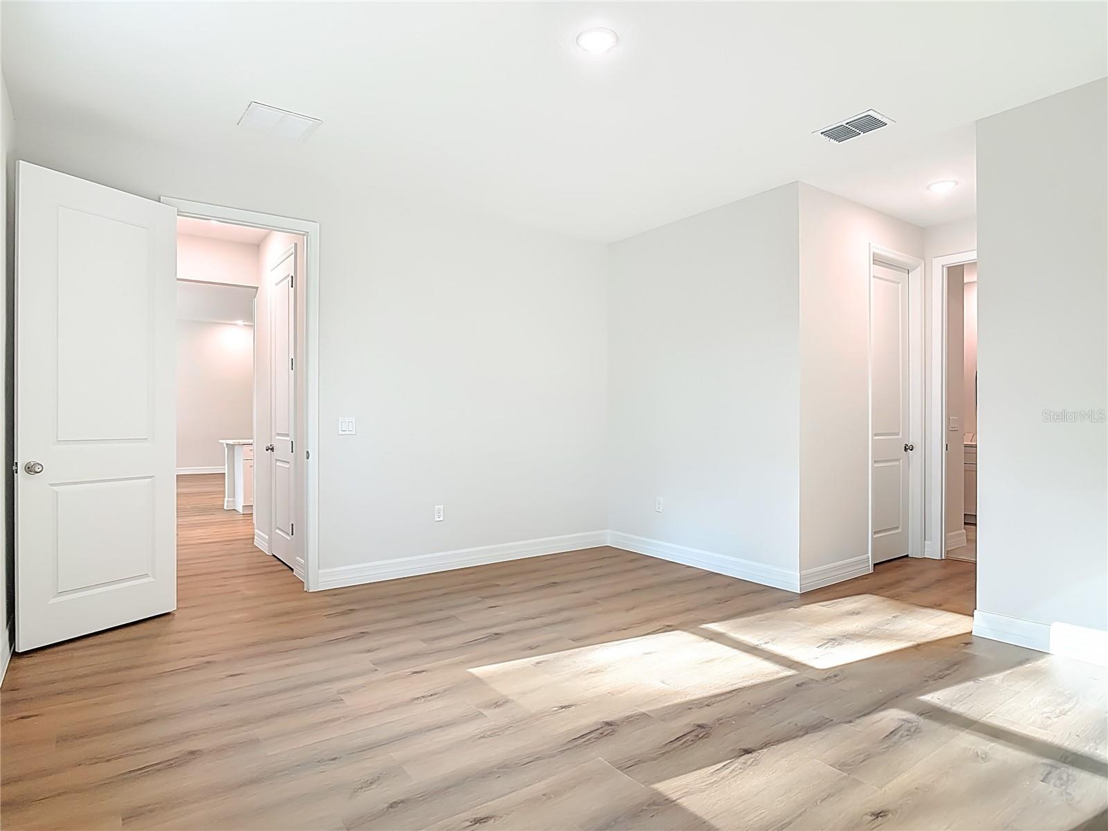 Image 40 of 58 For 30798 Apricot Avenue