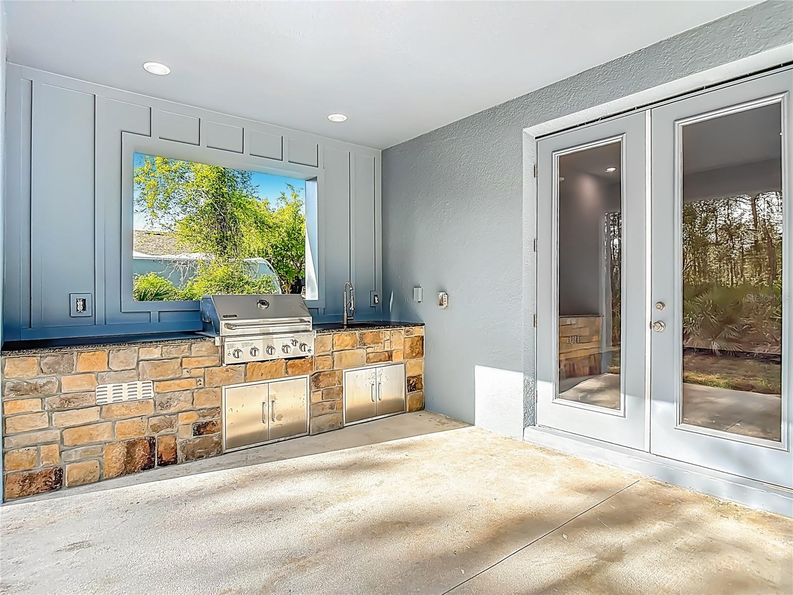 Image 49 of 58 For 30798 Apricot Avenue