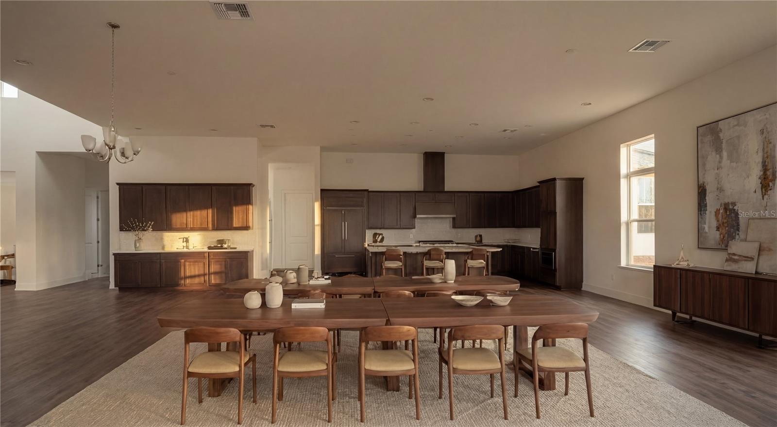 Image 15 of 34 For 16000 Pendio Drive