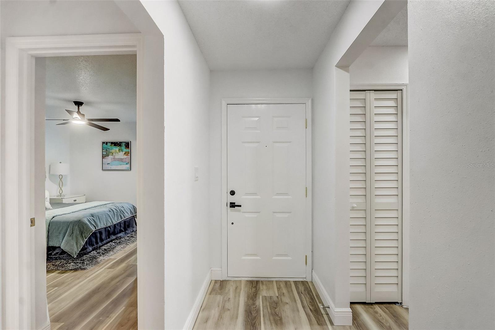 Image 3 of 25 For 260 Post Way