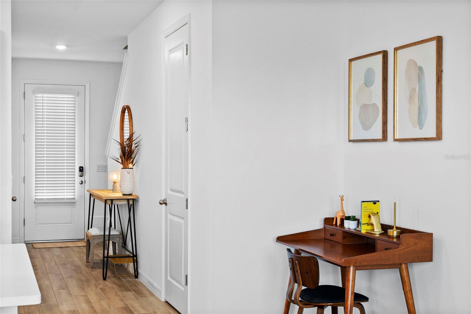 Image 4 of 28 For 642 Longboat Drive